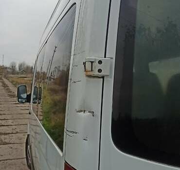 Белый Мерседес Sprinter, объемом двигателя 2.14 л и пробегом 216 тыс. км за 9300 $, фото 12 на Automoto.ua