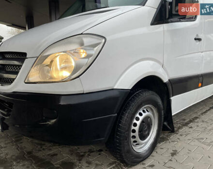 Белый Мерседес Sprinter, объемом двигателя 2.15 л и пробегом 582 тыс. км за 9300 $, фото 16 на Automoto.ua