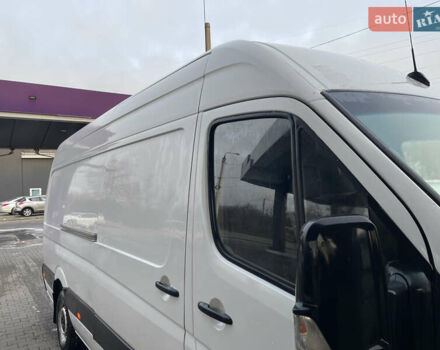 Белый Мерседес Sprinter, объемом двигателя 2.15 л и пробегом 582 тыс. км за 9300 $, фото 13 на Automoto.ua