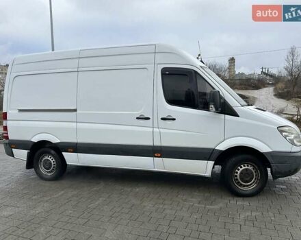 Белый Мерседес Sprinter, объемом двигателя 2.14 л и пробегом 412 тыс. км за 12500 $, фото 2 на Automoto.ua