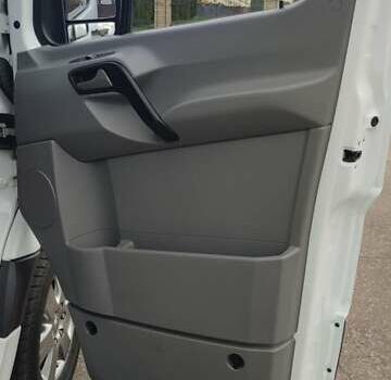 Мерседес Sprinter 2011 у Костополе на Automoto.ua Білий Мерседес Sprinter, об'ємом двигуна 3 л та пробігом 287 тис. км за 21600 $, фото 14 на Automoto.ua