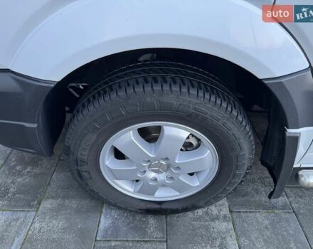 Белый Мерседес Sprinter, объемом двигателя 2.99 л и пробегом 350 тыс. км за 17500 $, фото 13 на Automoto.ua