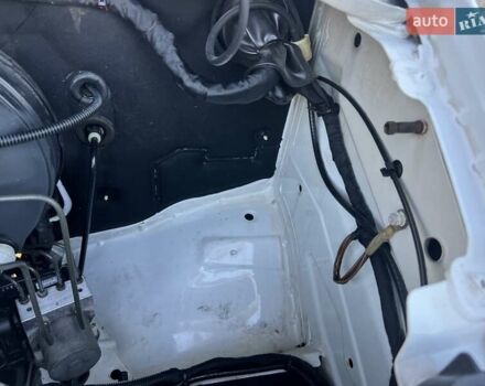 Белый Мерседес Sprinter, объемом двигателя 2.14 л и пробегом 310 тыс. км за 11500 $, фото 4 на Automoto.ua