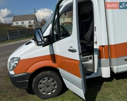 Белый Мерседес Sprinter, объемом двигателя 2.1 л и пробегом 600 тыс. км за 13900 $, фото 13 на Automoto.ua