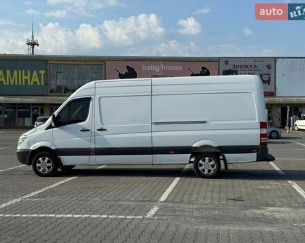 Белый Мерседес Sprinter, объемом двигателя 2.2 л и пробегом 410 тыс. км за 10000 $, фото 2 на Automoto.ua