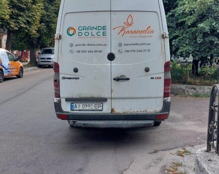 Белый Мерседес Sprinter, объемом двигателя 2.14 л и пробегом 800 тыс. км за 8800 $, фото 3 на Automoto.ua