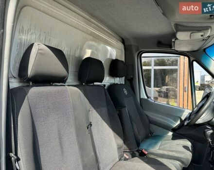 Белый Мерседес Sprinter, объемом двигателя 3.2 л и пробегом 389 тыс. км за 18500 $, фото 16 на Automoto.ua