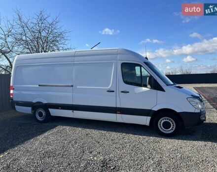 Белый Мерседес Sprinter, объемом двигателя 2.14 л и пробегом 310 тыс. км за 11500 $, фото 4 на Automoto.ua