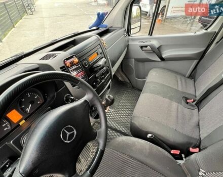 Белый Мерседес Sprinter, объемом двигателя 2.14 л и пробегом 417 тыс. км за 11500 $, фото 6 на Automoto.ua