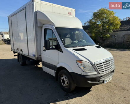 Белый Мерседес Sprinter, объемом двигателя 3 л и пробегом 148 тыс. км за 17000 $, фото 2 на Automoto.ua