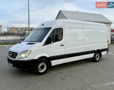 Белый Мерседес Sprinter, объемом двигателя 2.2 л и пробегом 400 тыс. км за 12300 $, фото 2 на Automoto.ua