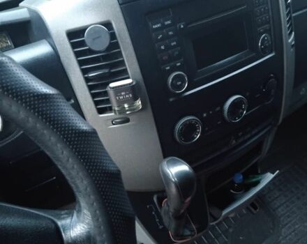 Белый Мерседес Sprinter, объемом двигателя 2.7 л и пробегом 300 тыс. км за 12300 $, фото 4 на Automoto.ua