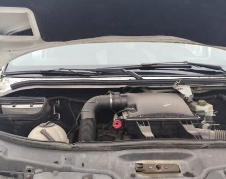 Белый Мерседес Sprinter, объемом двигателя 2.1 л и пробегом 318 тыс. км за 12000 $, фото 19 на Automoto.ua