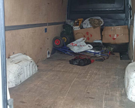 Белый Мерседес Sprinter, объемом двигателя 2.1 л и пробегом 401 тыс. км за 14800 $, фото 23 на Automoto.ua