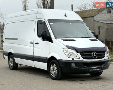 Белый Мерседес Sprinter, объемом двигателя 2.14 л и пробегом 286 тыс. км за 11799 $, фото 2 на Automoto.ua