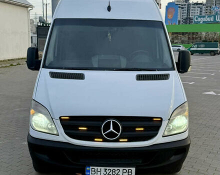 Белый Мерседес Sprinter, объемом двигателя 2.2 л и пробегом 400 тыс. км за 12300 $, фото 12 на Automoto.ua