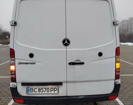 Белый Мерседес Sprinter, объемом двигателя 2.1 л и пробегом 318 тыс. км за 12000 $, фото 4 на Automoto.ua