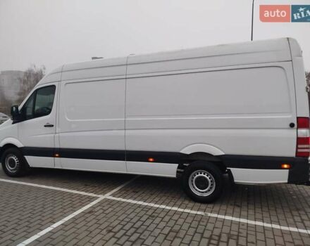 Белый Мерседес Sprinter, объемом двигателя 2.1 л и пробегом 318 тыс. км за 12000 $, фото 5 на Automoto.ua