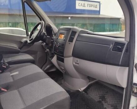 Белый Мерседес Sprinter, объемом двигателя 2.1 л и пробегом 318 тыс. км за 12000 $, фото 11 на Automoto.ua