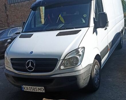 Белый Мерседес Sprinter, объемом двигателя 2.1 л и пробегом 401 тыс. км за 14800 $, фото 2 на Automoto.ua