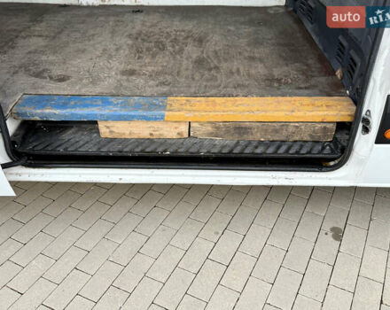 Белый Мерседес Sprinter, объемом двигателя 2.2 л и пробегом 400 тыс. км за 12300 $, фото 14 на Automoto.ua