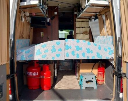 Белый Мерседес Sprinter, объемом двигателя 2.1 л и пробегом 400 тыс. км за 28000 $, фото 6 на Automoto.ua