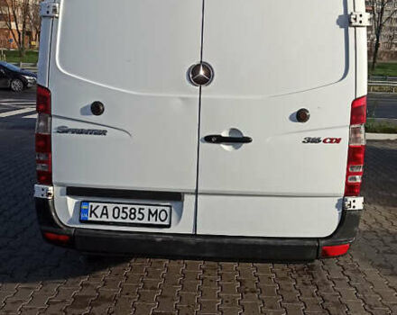Белый Мерседес Sprinter, объемом двигателя 2.1 л и пробегом 401 тыс. км за 16000 $, фото 4 на Automoto.ua