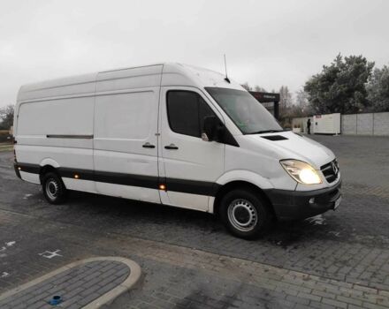 Белый Мерседес Sprinter, объемом двигателя 2.2 л и пробегом 380 тыс. км за 8679 $, фото 1 на Automoto.ua