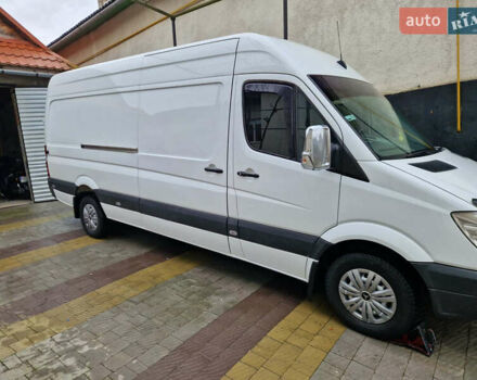 Белый Мерседес Sprinter, объемом двигателя 2.99 л и пробегом 514 тыс. км за 18000 $, фото 2 на Automoto.ua