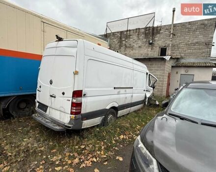 Белый Мерседес Sprinter, объемом двигателя 3 л и пробегом 400 тыс. км за 10000 $, фото 4 на Automoto.ua