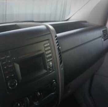 Белый Мерседес Sprinter, объемом двигателя 2.2 л и пробегом 303 тыс. км за 15300 $, фото 1 на Automoto.ua