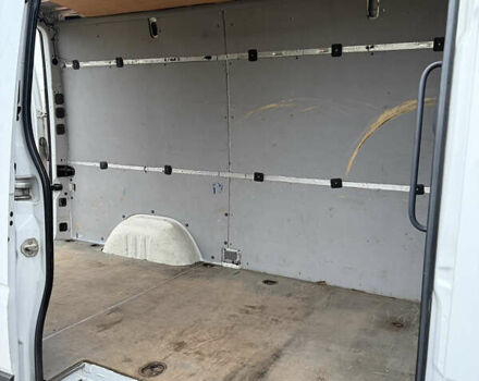 Белый Мерседес Sprinter, объемом двигателя 2.99 л и пробегом 200 тыс. км за 24500 $, фото 13 на Automoto.ua