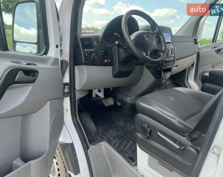 Білий Мерседес Sprinter, об'ємом двигуна 3 л та пробігом 390 тис. км за 18000 $, фото 15 на Automoto.ua