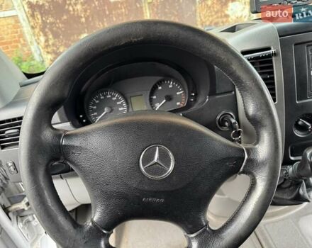 Белый Мерседес Sprinter, объемом двигателя 2.1 л и пробегом 370 тыс. км за 12800 $, фото 9 на Automoto.ua