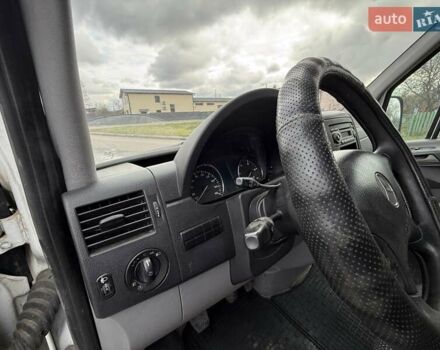 Білий Мерседес Sprinter, об'ємом двигуна 2.1 л та пробігом 460 тис. км за 10900 $, фото 14 на Automoto.ua