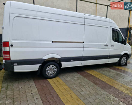 Белый Мерседес Sprinter, объемом двигателя 2.99 л и пробегом 514 тыс. км за 18000 $, фото 4 на Automoto.ua