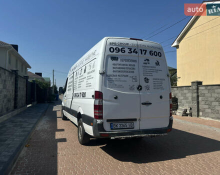 Белый Мерседес Sprinter, объемом двигателя 2.14 л и пробегом 540 тыс. км за 10000 $, фото 4 на Automoto.ua