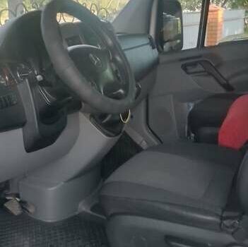 Белый Мерседес Sprinter, объемом двигателя 2.2 л и пробегом 303 тыс. км за 15300 $, фото 6 на Automoto.ua