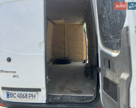 Білий Мерседес Sprinter, об'ємом двигуна 3 л та пробігом 390 тис. км за 18000 $, фото 10 на Automoto.ua