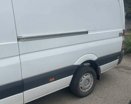 Белый Мерседес Sprinter, объемом двигателя 2.1 л и пробегом 270 тыс. км за 11900 $, фото 2 на Automoto.ua