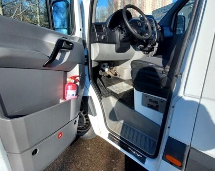 Белый Мерседес Sprinter, объемом двигателя 2.14 л и пробегом 423 тыс. км за 11900 $, фото 3 на Automoto.ua