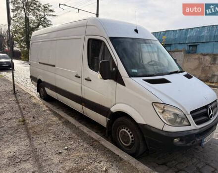 Белый Мерседес Sprinter, объемом двигателя 2.14 л и пробегом 557 тыс. км за 11300 $, фото 5 на Automoto.ua