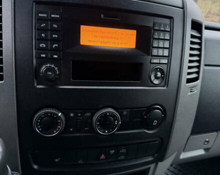 Белый Мерседес Sprinter, объемом двигателя 0 л и пробегом 294 тыс. км за 15800 $, фото 11 на Automoto.ua