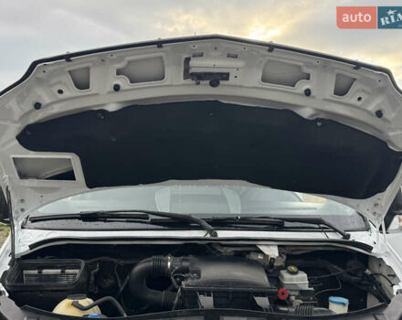 Белый Мерседес Sprinter, объемом двигателя 2.99 л и пробегом 518 тыс. км за 18999 $, фото 69 на Automoto.ua