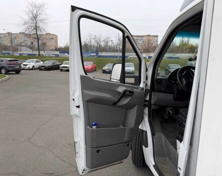 Белый Мерседес Sprinter, объемом двигателя 3 л и пробегом 429 тыс. км за 30000 $, фото 17 на Automoto.ua