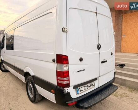 Белый Мерседес Sprinter, объемом двигателя 2.14 л и пробегом 504 тыс. км за 15000 $, фото 3 на Automoto.ua