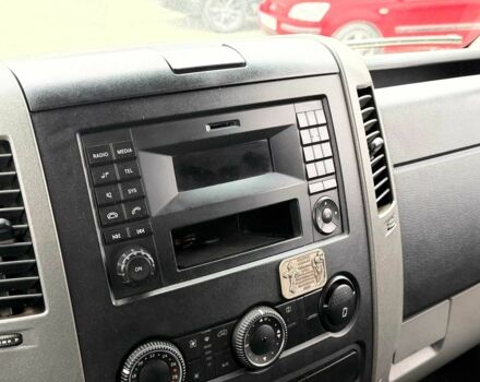 Белый Мерседес Sprinter, объемом двигателя 3 л и пробегом 429 тыс. км за 30000 $, фото 21 на Automoto.ua