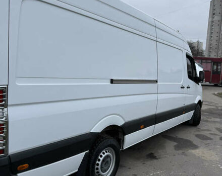 Белый Мерседес Sprinter, объемом двигателя 2.99 л и пробегом 243 тыс. км за 21000 $, фото 5 на Automoto.ua