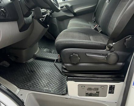 Белый Мерседес Sprinter, объемом двигателя 3 л и пробегом 360 тыс. км за 21500 $, фото 14 на Automoto.ua