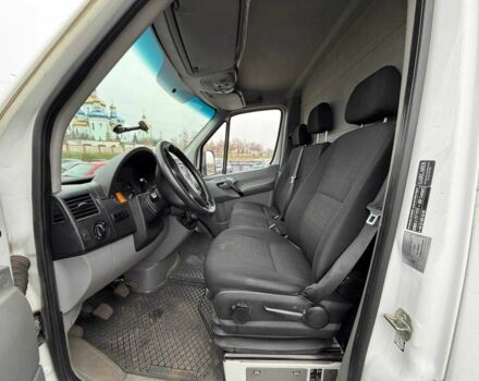 Белый Мерседес Sprinter, объемом двигателя 3 л и пробегом 429 тыс. км за 30000 $, фото 16 на Automoto.ua